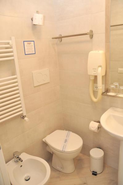 Migdal Luxury Suites Roma Porta Portese Bagian luar foto